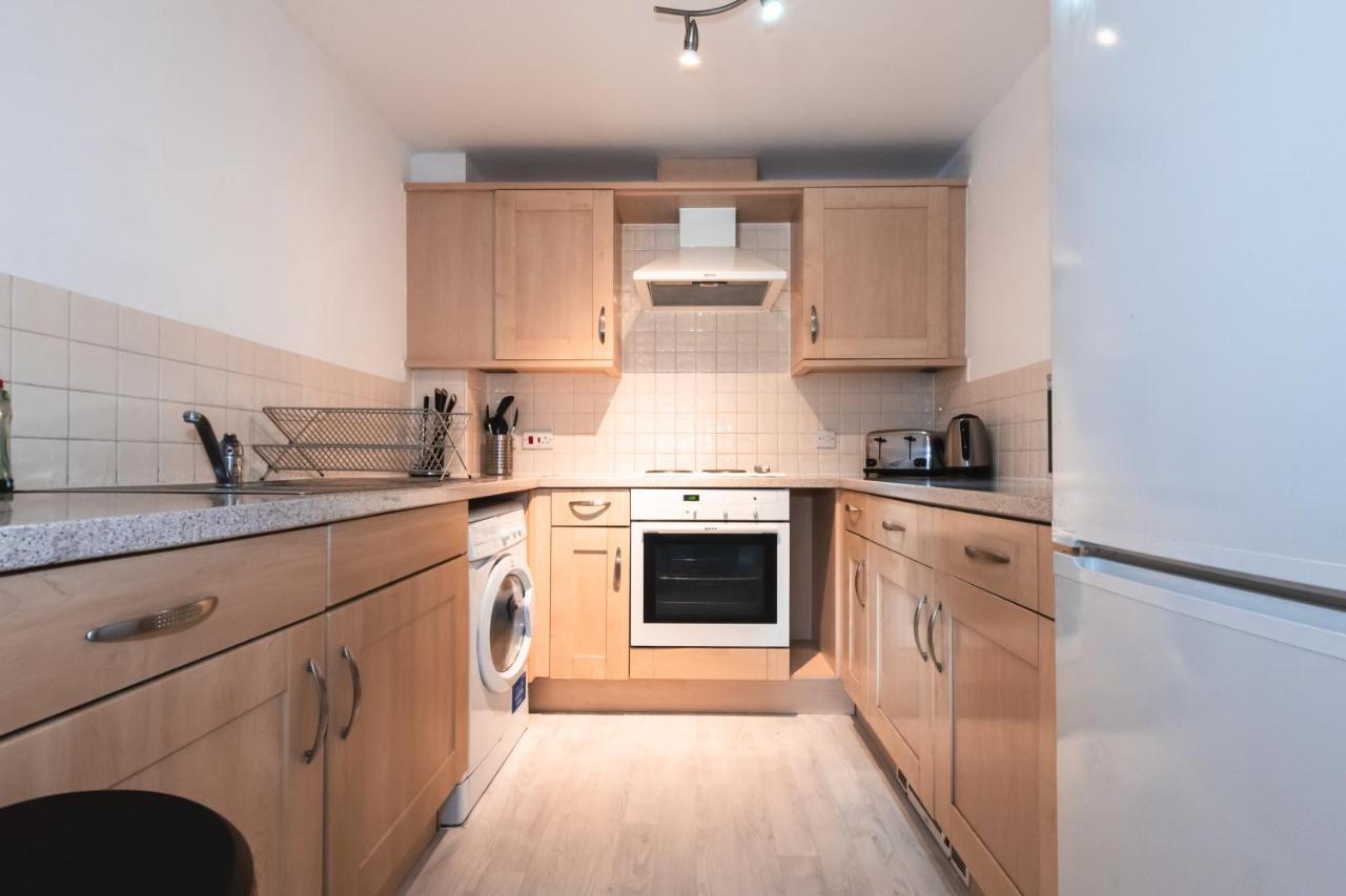 Best Price! 2 Bed City Centre - 4 Single Beds Or 2 Super King, Smart Tvs, Sofa Bed & Free Secure Parking Southampton Ngoại thất bức ảnh